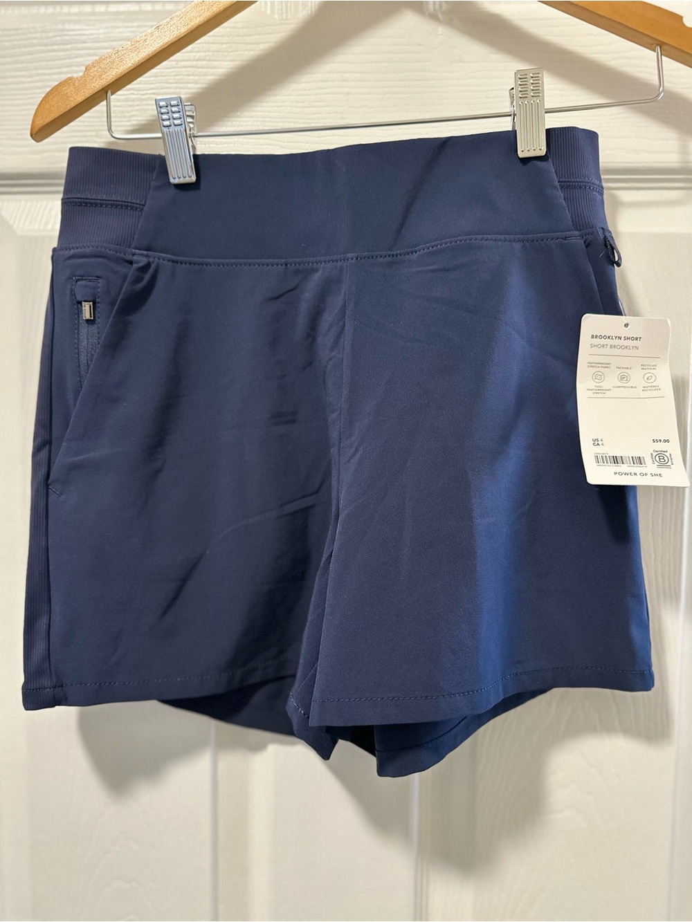 Athleta Brooklyn Short Navy Featherweight Stretch Travel Shorts NWT 4 - Picture 3 of 6